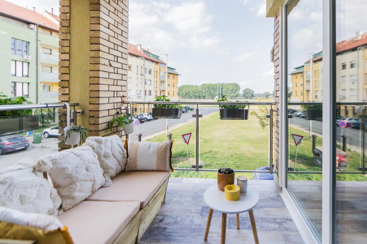 Apartman Bruna Self Check-In オシエク エクステリア 写真