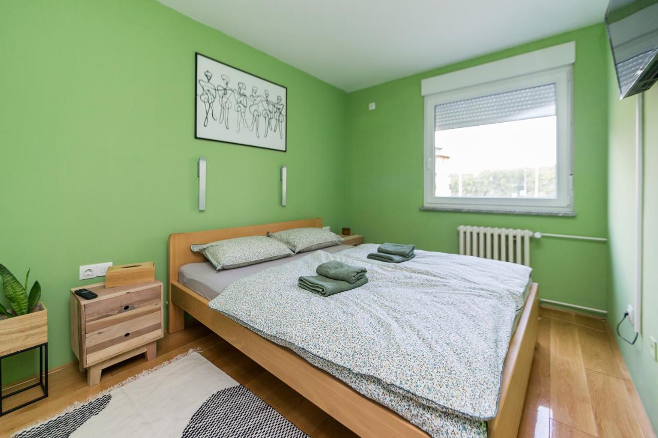 Apartman Bruna Self Check-In オシエク エクステリア 写真